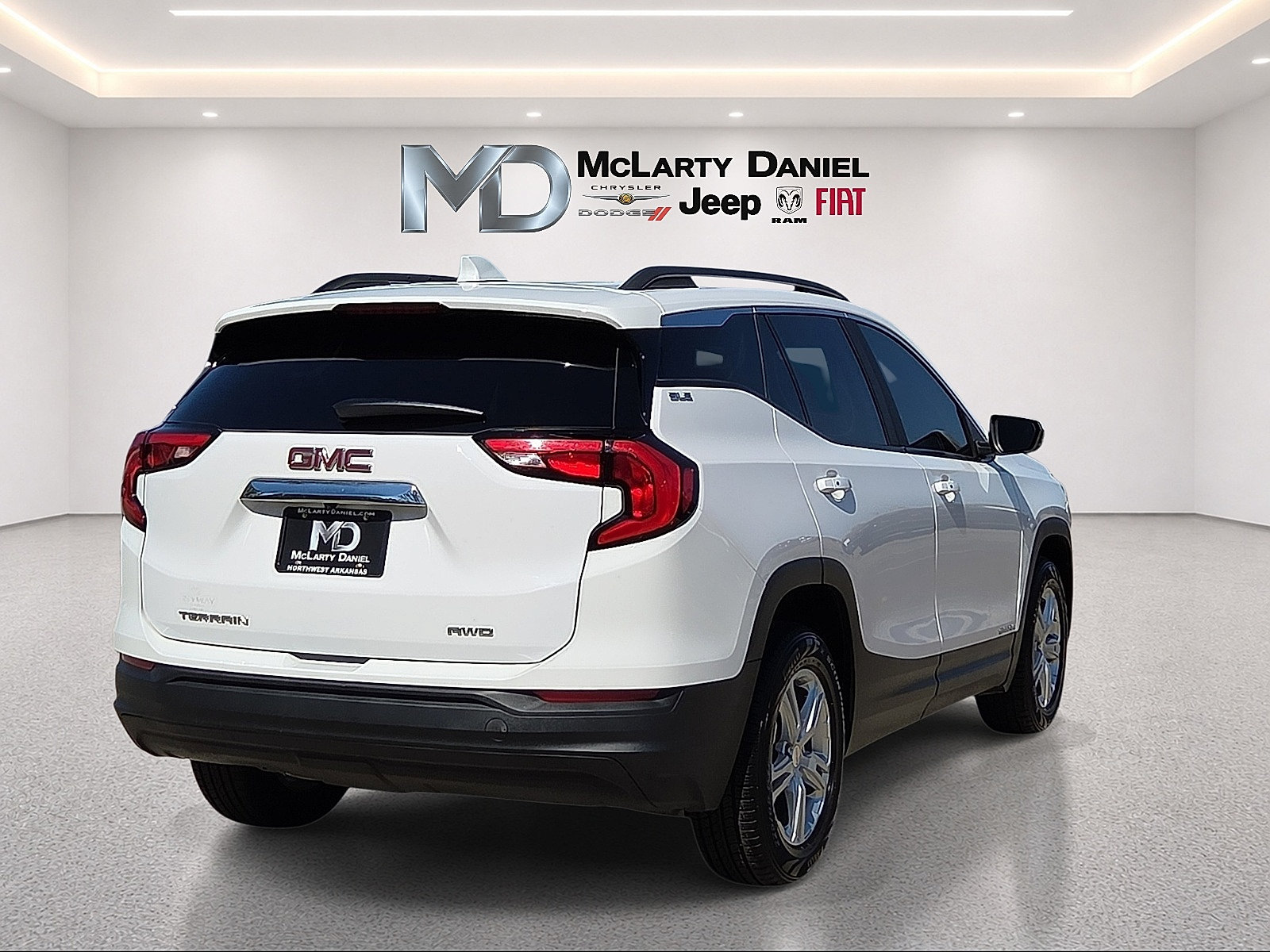 Used 2021 GMC Terrain SLE w/ Driver Convenience Package AWD/4WD image 5