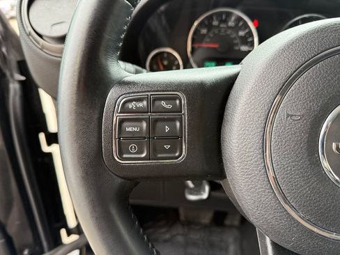 Used 2018 Jeep Wrangler Unlimited Sport S image 22