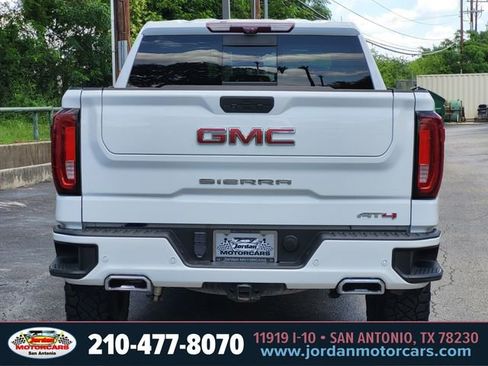 Used 2021 GMC Sierra 1500 AT4 w/ AT4 Value Package AWD/4WD image 4