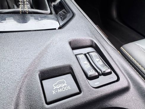 Used 2021 Subaru Crosstrek 2.5i Sport w/ Moonroof Package image 21