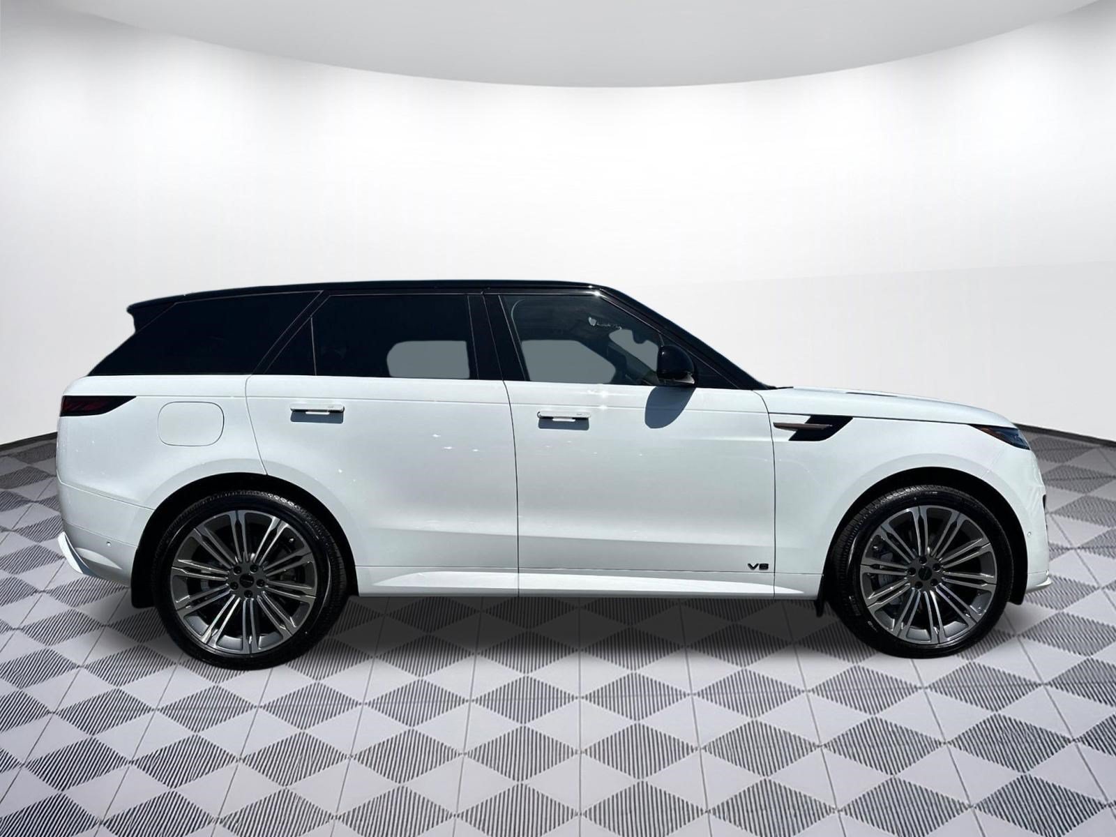New 2026 Land Rover Range Rover Sport Dynamic SE AWD/4WD image 7