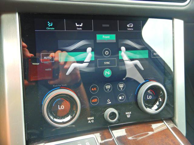 Used 2019 Land Rover Range Rover HSE AWD/4WD image 22