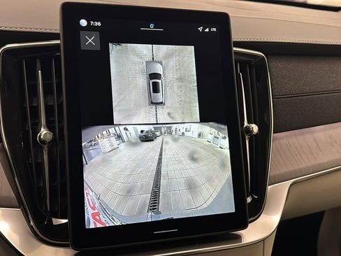 New 2026 Volvo XC90 T8 Ultra w/ Protection Package Premier image 18