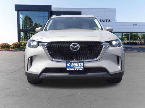 Certified 2024 MAZDA CX-90 Plug-In Hybrid w/ Preferred AWD/4WD image 10