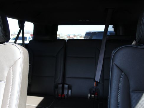 Used 2023 GMC Yukon XL Denali w/ Max Trailering Package image 15