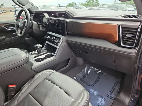 Certified 2024 GMC Sierra 1500 Denali AWD/4WD image 30
