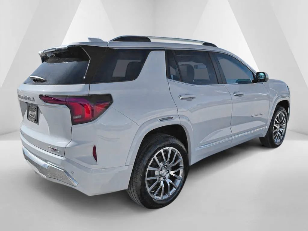 New 2027 GMC Terrain Denali w/ LPO, Floor Liner Package AWD/4WD image 7