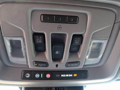 New 2026 GMC Sierra 3500 Denali w/ Denali Reserve Package image 17