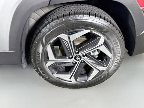 Certified 2024 Hyundai Tucson Limited AWD/4WD image 35
