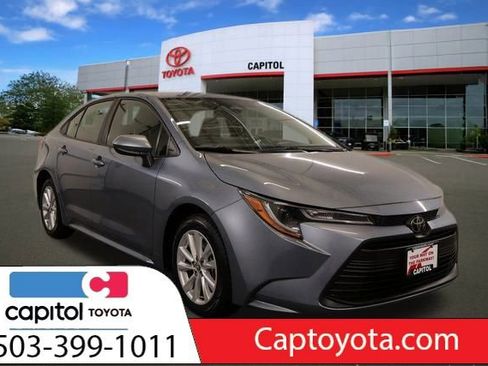Certified 2024 Toyota Corolla LE image 1