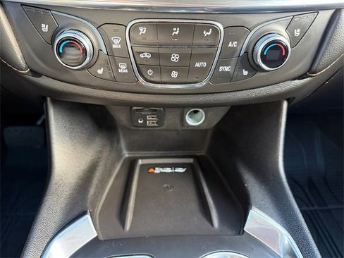 Used 2021 Chevrolet Traverse Premier w/ Redline Edition image 23