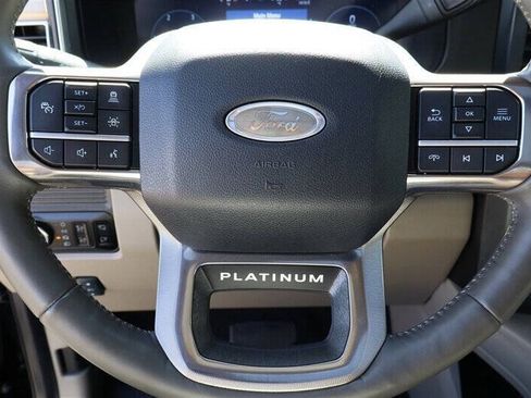 Used 2025 Ford F350 Platinum w/ Platinum Plus Package AWD/4WD image 21
