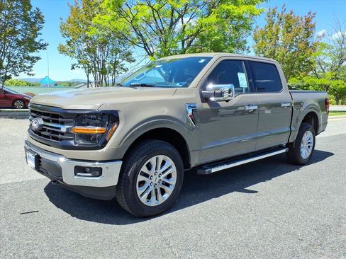New 2026 Ford F150 XLT w/ Equipment Group 302A MID AWD/4WD image 14