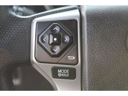 Used 2016 Toyota 4Runner SR5 Premium image 19