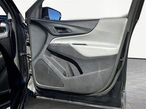 Used 2019 Chevrolet Equinox LT image 24