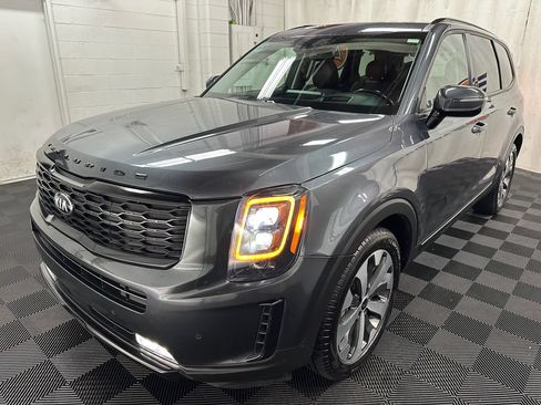 Used 2022 Kia Telluride SX w/ SX Prestige Package AWD/4WD image 4