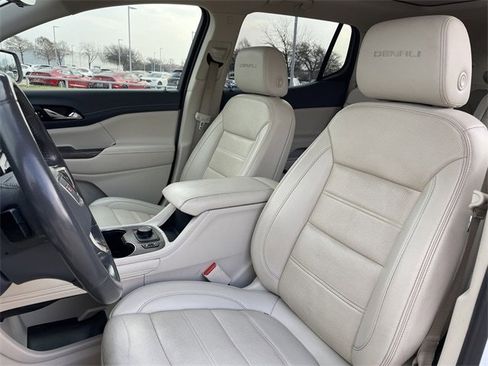 Used 2021 GMC Acadia Denali w/ Denali Ultimate Package image 26