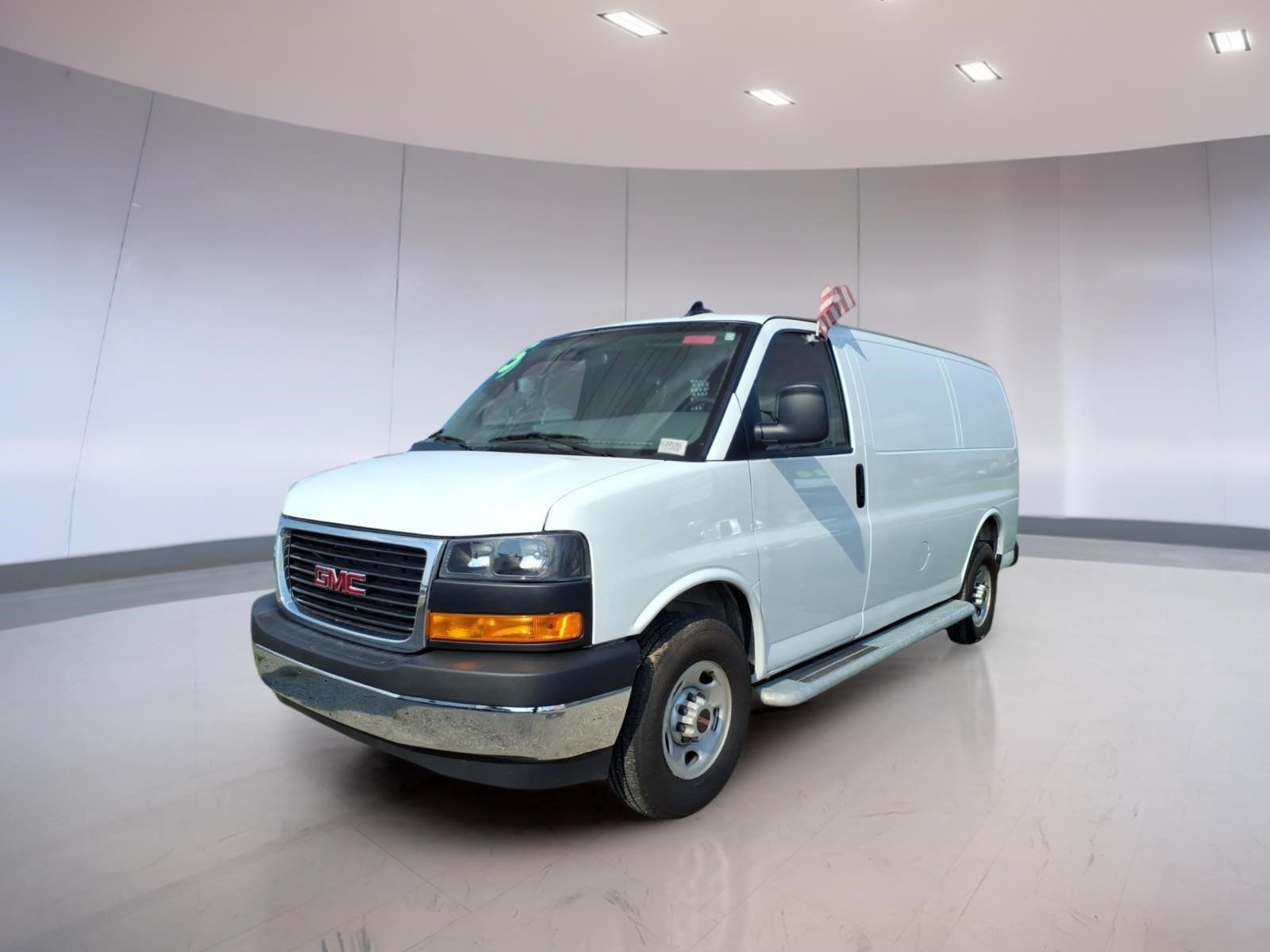 Used 2025 GMC Savana 2500 w/ Driver Convenience Package RWD image 2