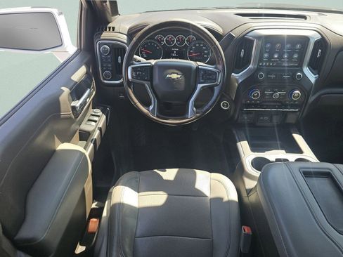 Used 2021 Chevrolet Silverado 1500 LTZ AWD/4WD image 4