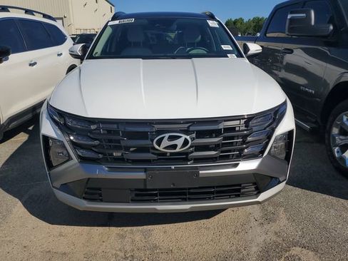 Used 2025 Hyundai Tucson SEL AWD/4WD image 2