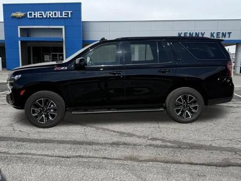 Used 2022 Chevrolet Tahoe Z71 w/ Luxury Package AWD/4WD image 39
