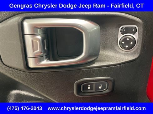 Used 2024 Jeep Wrangler Unlimited w/ Convenience Group AWD/4WD image 35