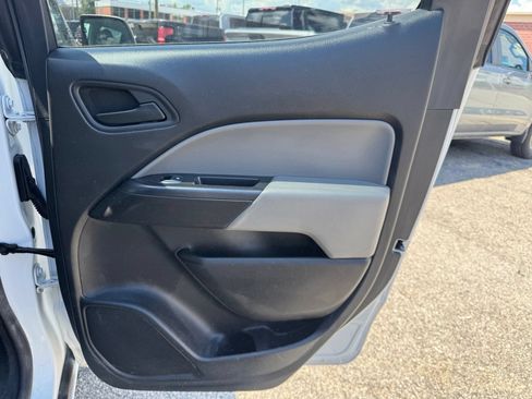 Used 2020 Chevrolet Colorado W/T AWD/4WD image 28