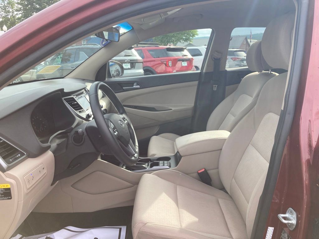 Used 2016 Hyundai Tucson Sport FWD image 3