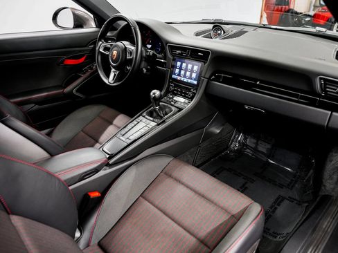 Used 2019 Porsche 911 Carrera T RWD image 28