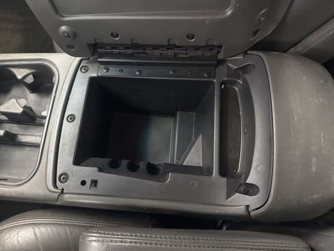 Used 2005 Chevrolet Silverado 3500 LT w/ Heavy-Duty Power Package image 47