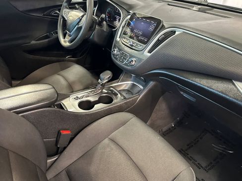 Used 2023 Chevrolet Malibu LT image 18