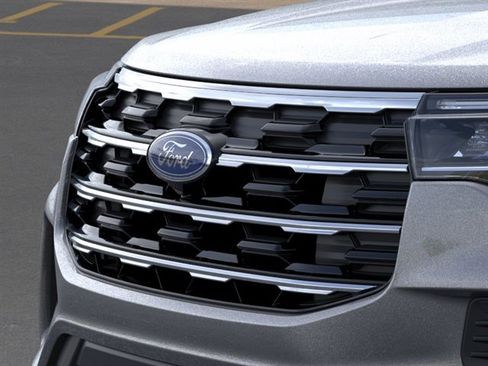 New 2026 Ford Explorer Active AWD/4WD image 17