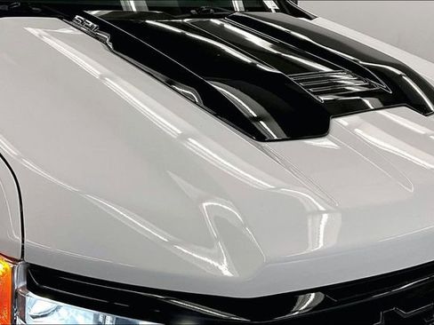 Used 2024 Chevrolet Silverado 1500 LT Trail Boss w/ Convenience Package II image 11