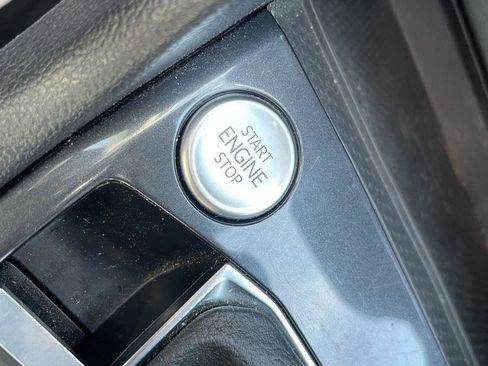 Used 2024 Volkswagen Tiguan SE R-Line image 20