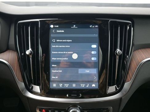 New 2026 Volvo V60 B5 Cross Country Plus w/ Protection Package Premier image 18