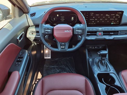 New 2025 Kia K4 GT-Line Turbo image 6
