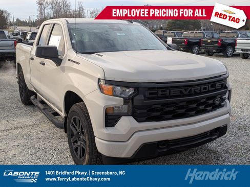 New 2026 Chevrolet Silverado 1500 Custom image 1