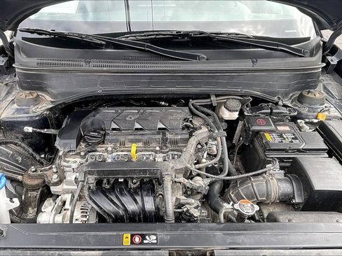 Used 2024 Hyundai Venue SE image 10