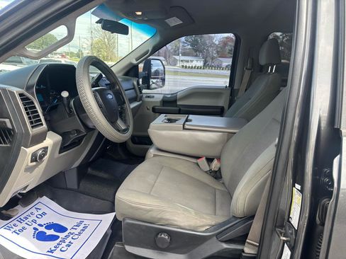 Used 2017 Ford F250 XL w/ Power Equipment Group AWD/4WD image 11