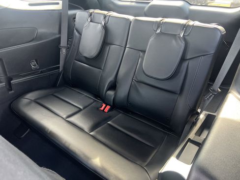 Certified 2022 Ford Explorer XLT w/ Equipment Group 202A image 22