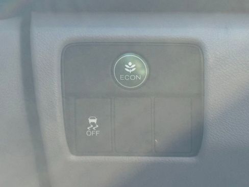 Used 2017 Honda Accord EX-L image 33