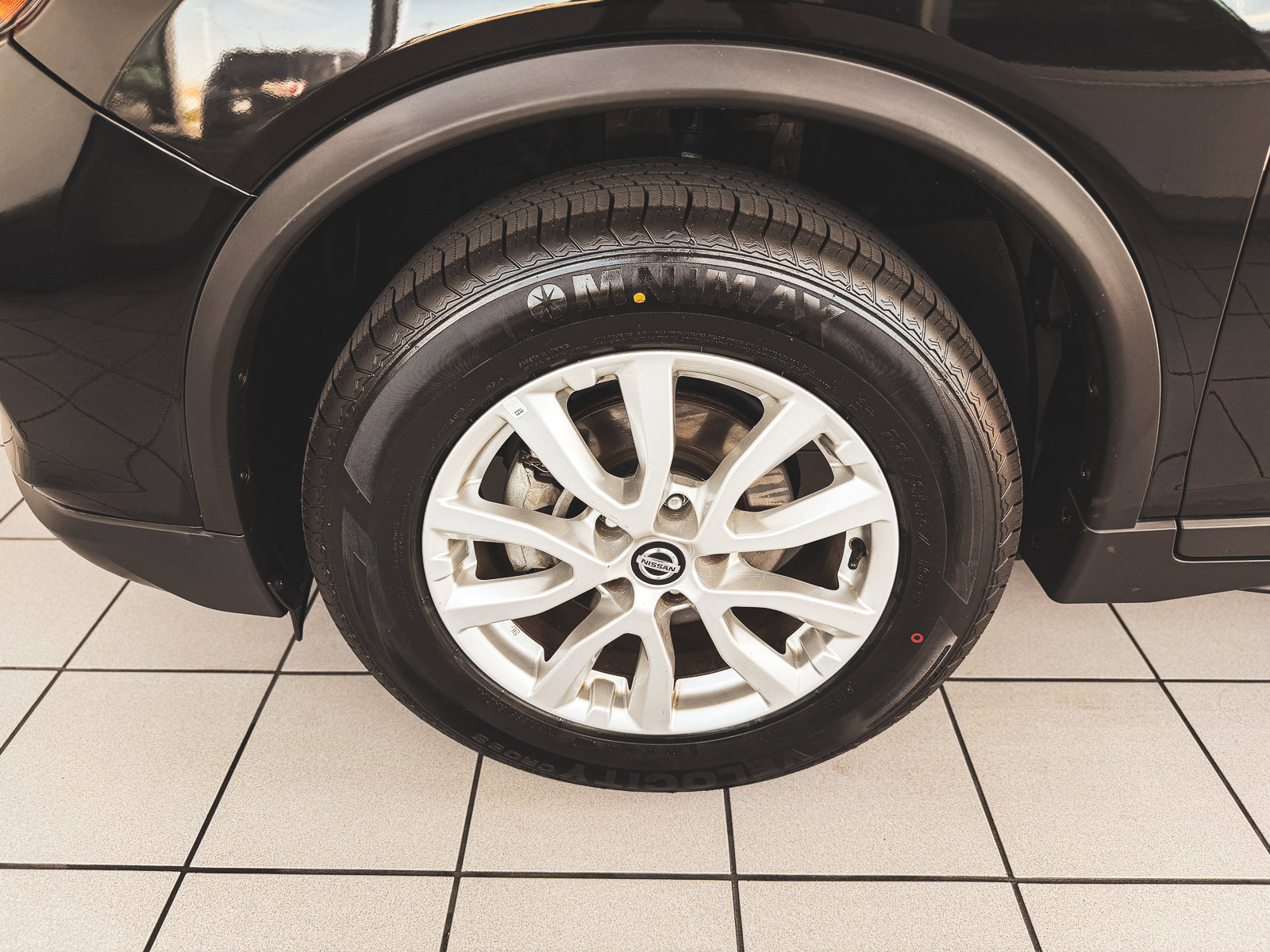 Used 2020 Nissan Rogue SV FWD image 11