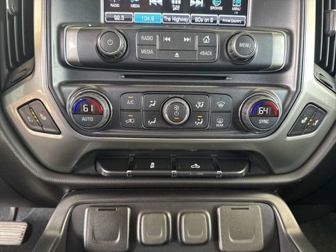 Certified 2018 Chevrolet Silverado 1500 LT w/ All Star Edition AWD/4WD image 22