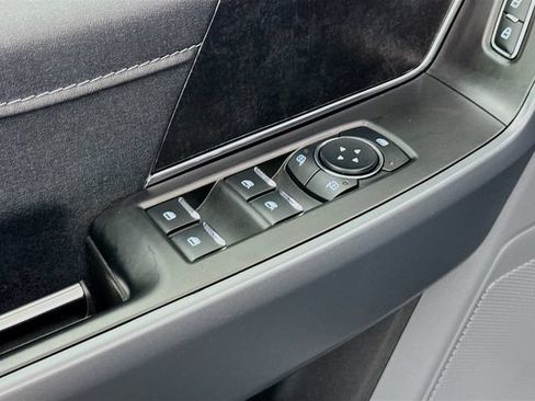 Used 2024 Ford F150 Lightning XLT AWD/4WD image 18