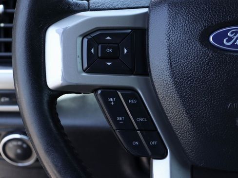 Used 2019 Ford F450 Lariat image 22