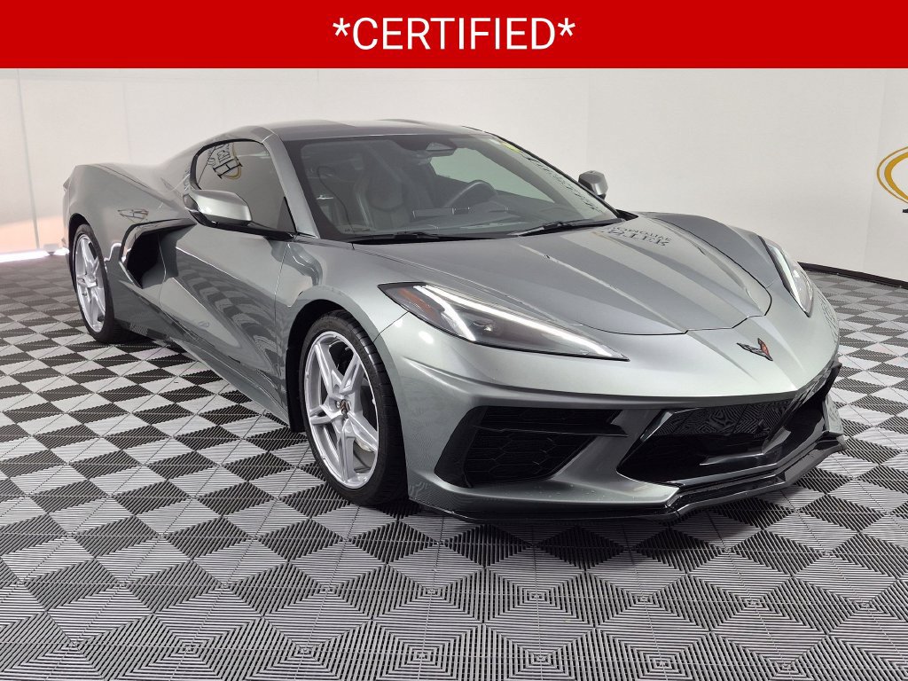 Used 2024 Chevrolet Corvette Stingray Coupe w/ 1LT RWD image 2