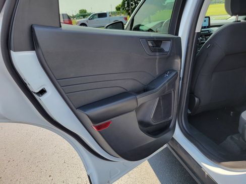 Certified 2022 Ford Escape SE w/ SE Sport Appearance Package AWD/4WD image 20