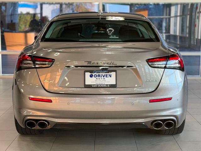 Used 2021 Maserati Ghibli S Q4 AWD/4WD image 10