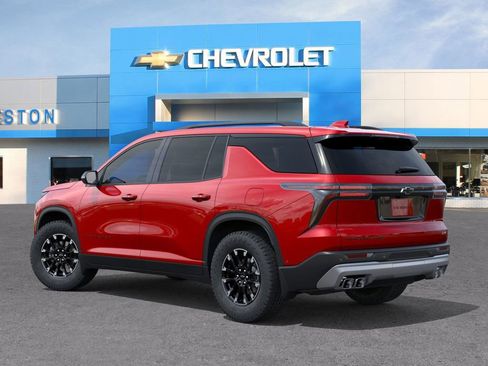 New 2026 Chevrolet Traverse Z71 w/ LPO, Floor Liner Package AWD/4WD image 3