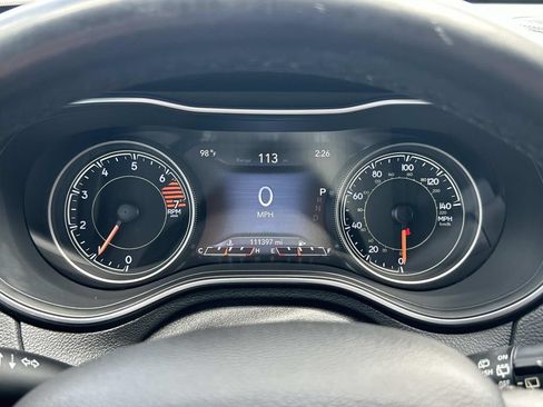 Used 2020 Jeep Cherokee Limited FWD image 39